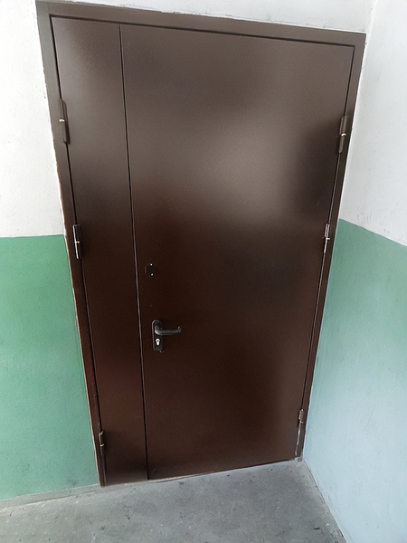 Коричневая полуторная дверь ei-60 Коричневая полуторная дверь ei-60