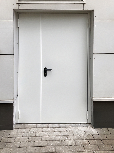 Уличная противопожарная дверь Уличная противопожарная дверь